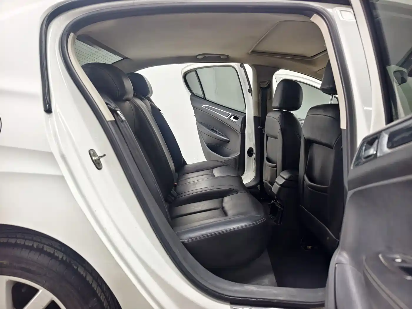 Peugeot 308 2013 2013 Model 1.6L Manual Superior Style