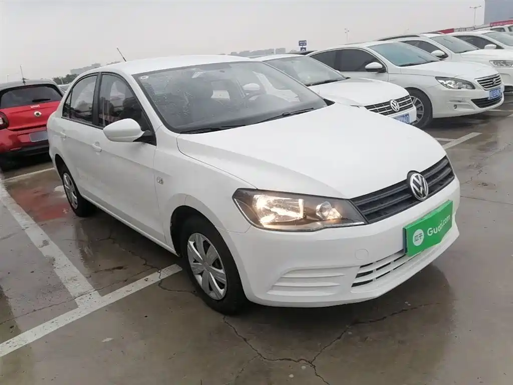 Volkswagen Jetta 2015 1.6L Manual Trend фото 4
