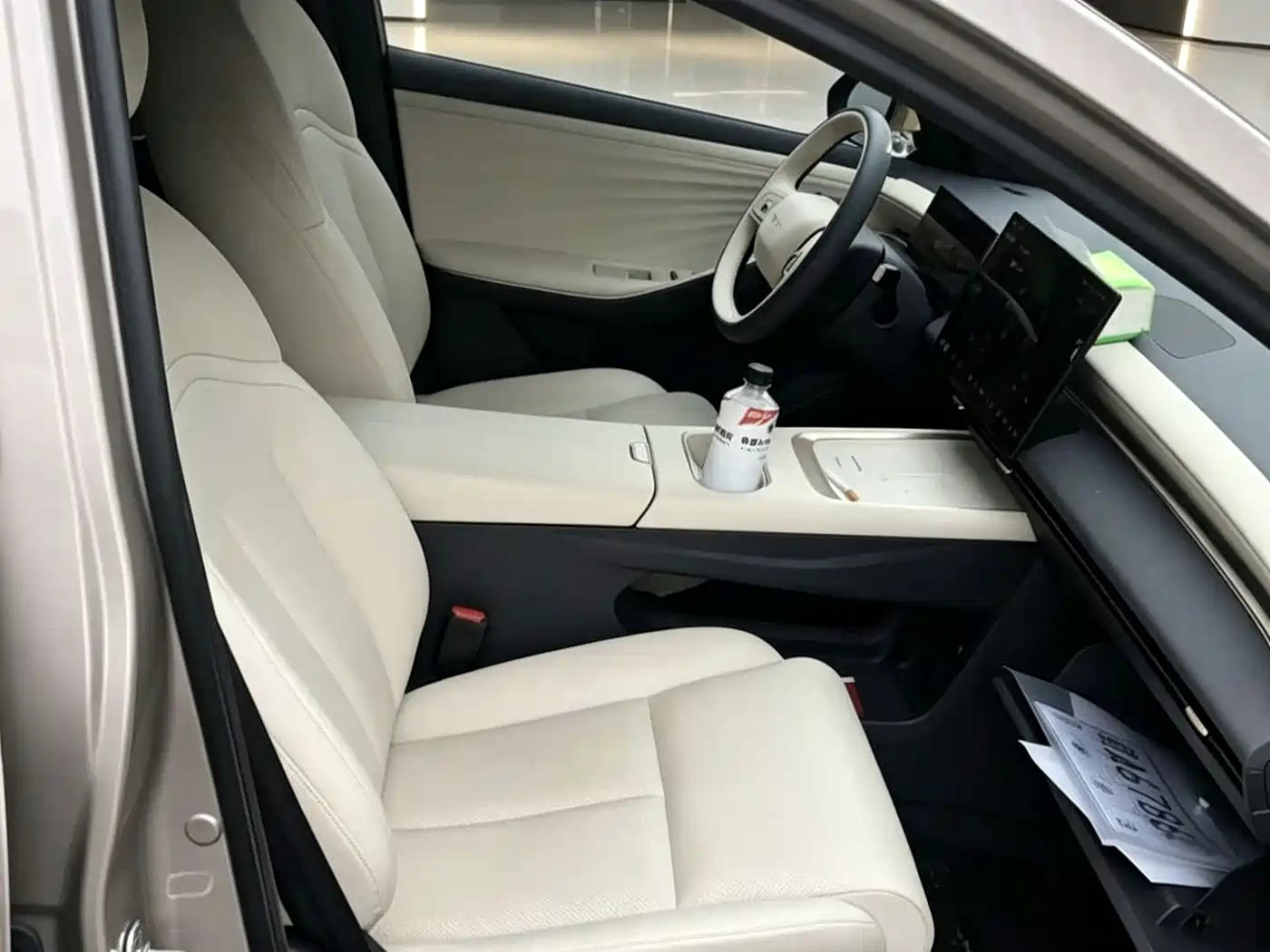 Nissan N6 2026 2025 Mid Configuration