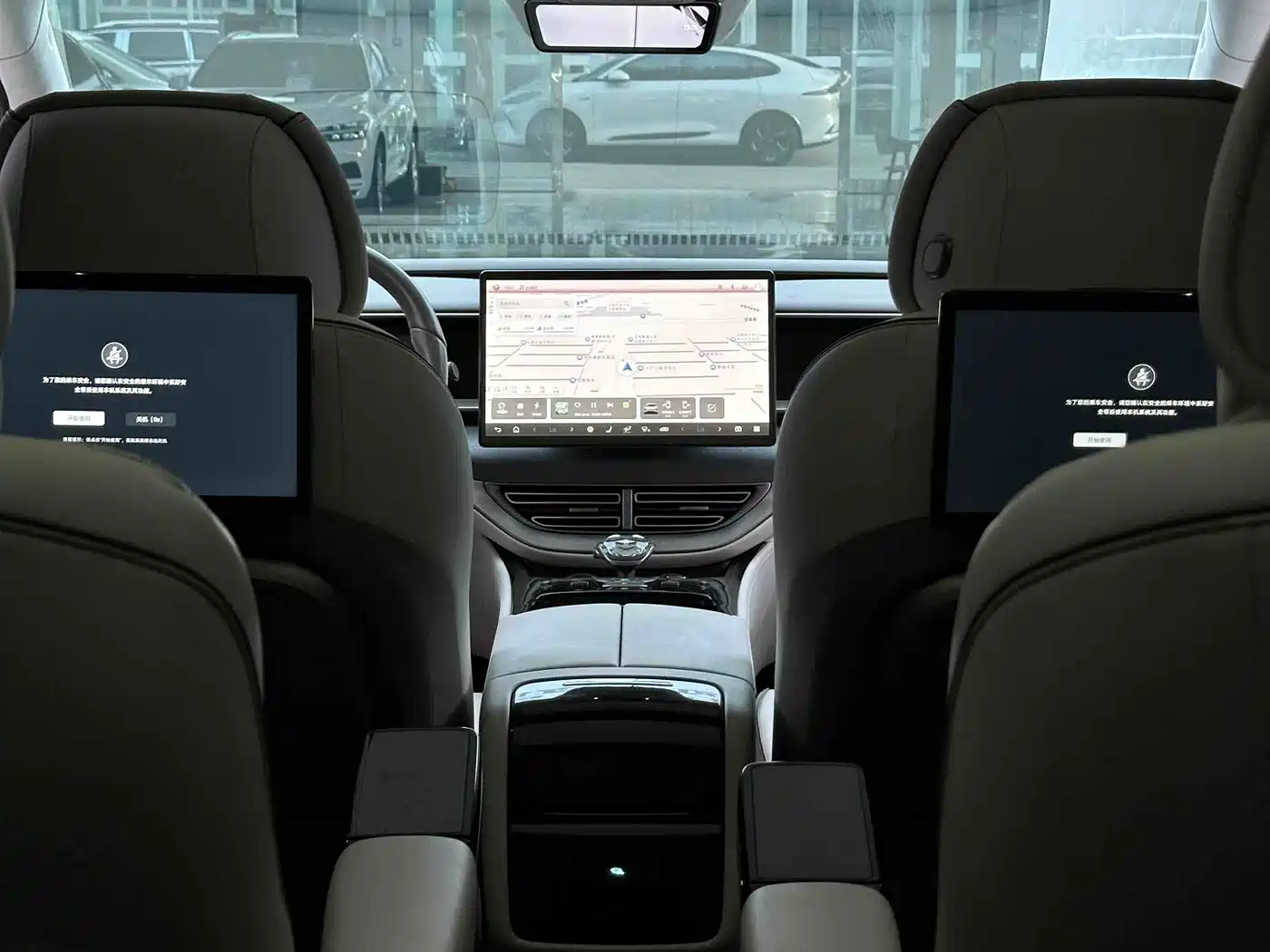 Denza D9 2022 DM-i 970 AWD Flagship фото 10