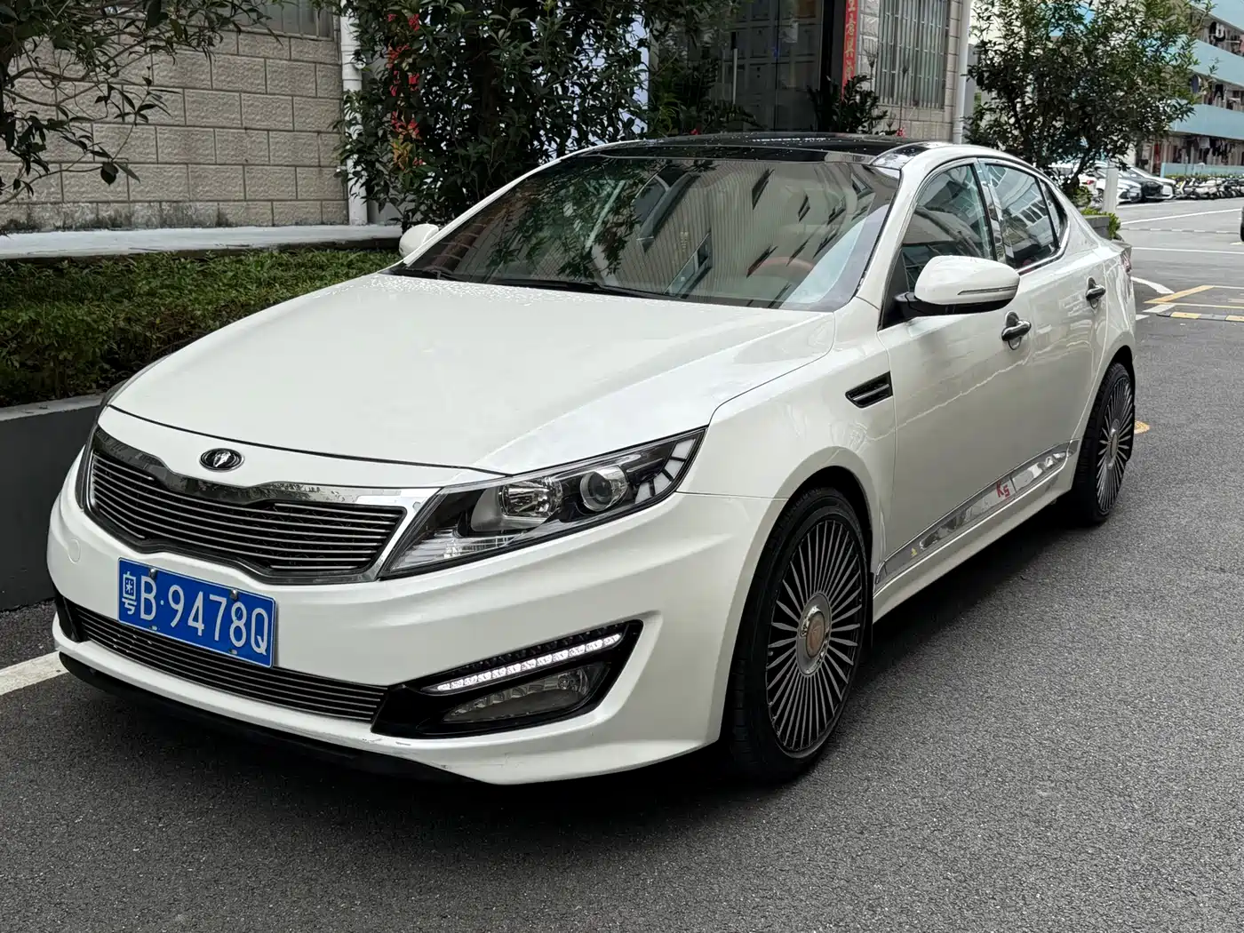 Kia K5 2012 2012 2.0L Automatic DLX