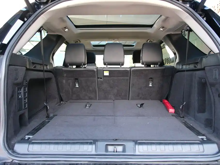 Фото 26 - Land Rover Discovery