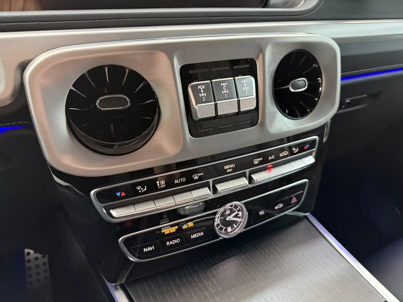 Mercedes-Benz G-Class 2024 G 350 фото 11