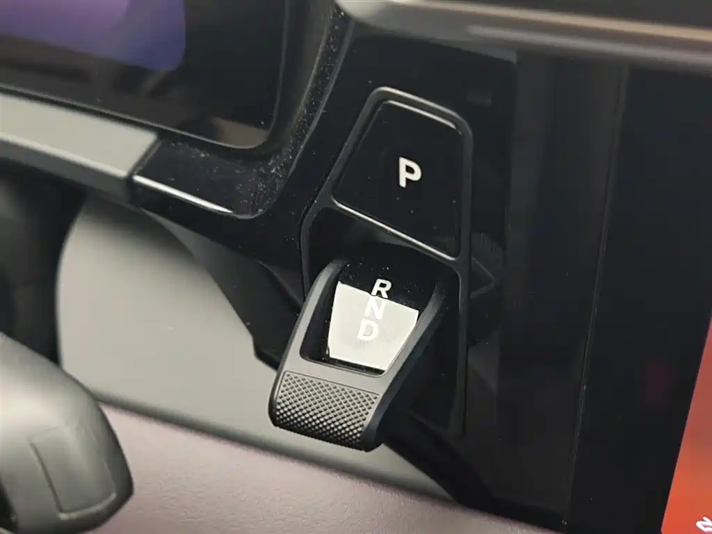 PORSCHE MACAN NEW ENERGY