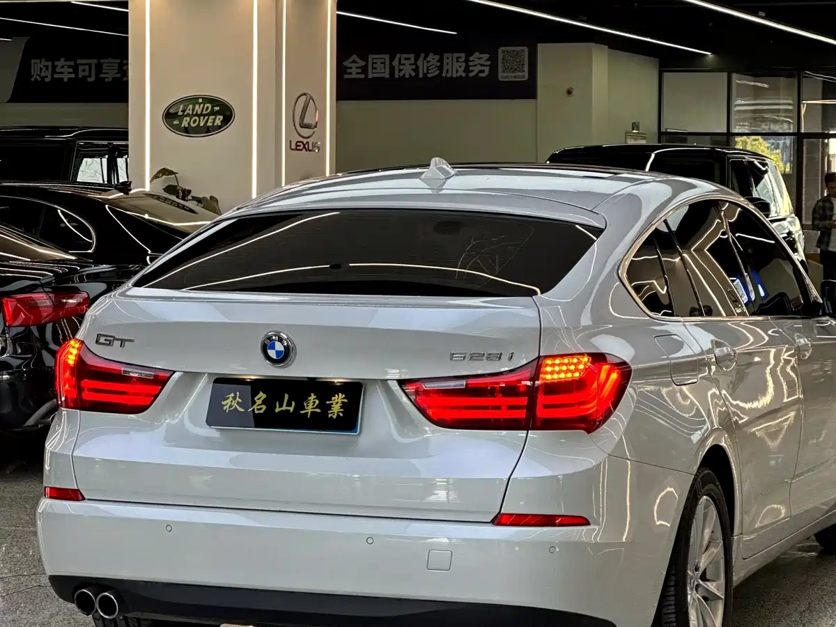 BMW 5 Series GT 2016 2014 528i Leading