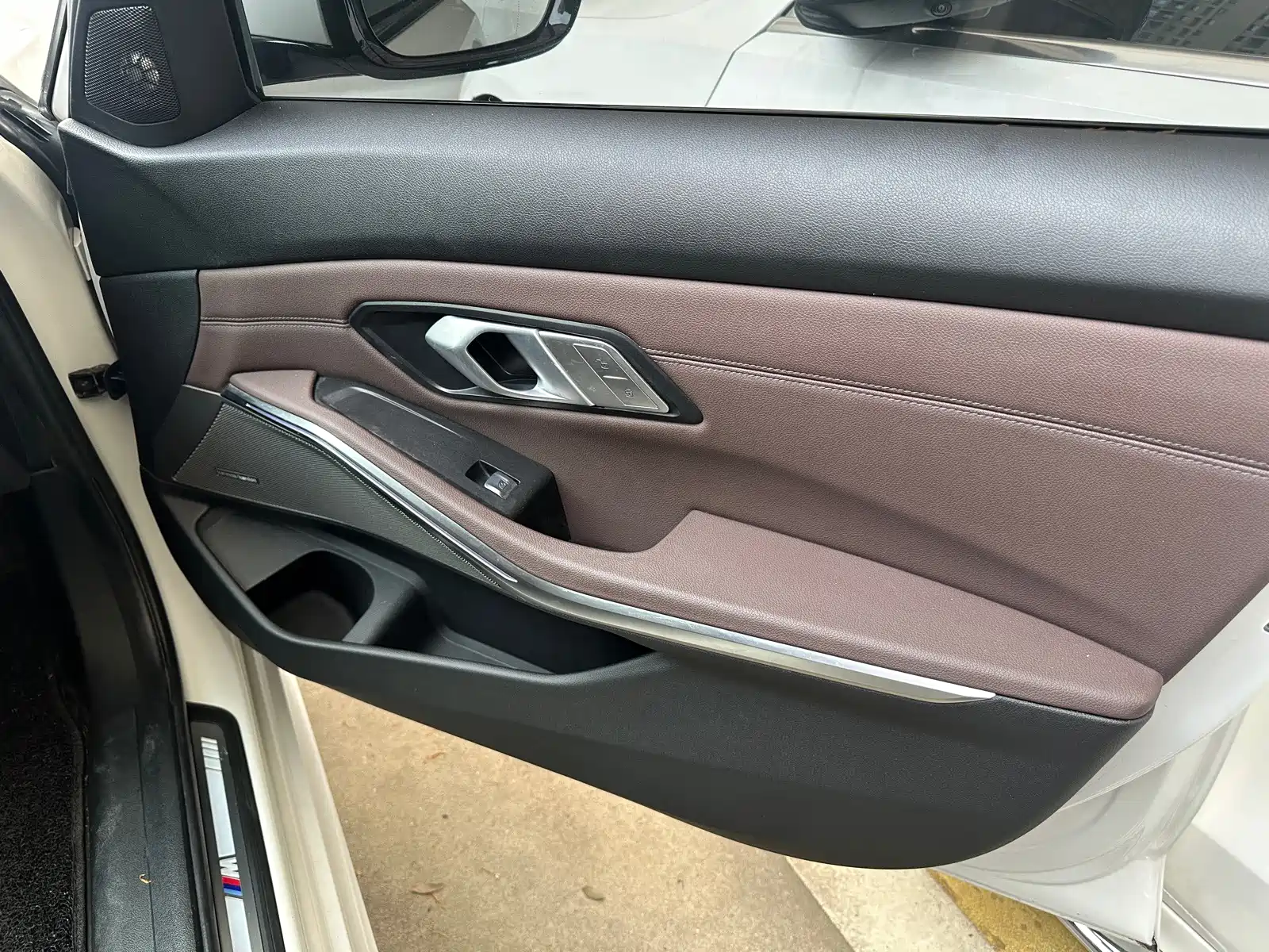 Photo 24 - BMW 3 Series
