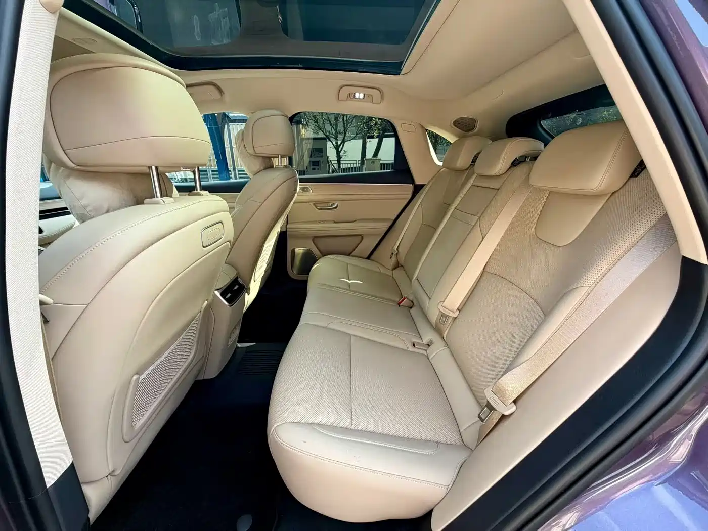 AITO Wenjie AITO M5 2025 Extended Range Ultra AWD фото 8