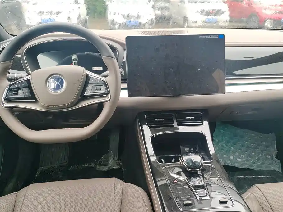 BYD Han 2025 DM-i Smart Driving Edition 125KM Honor фото 12