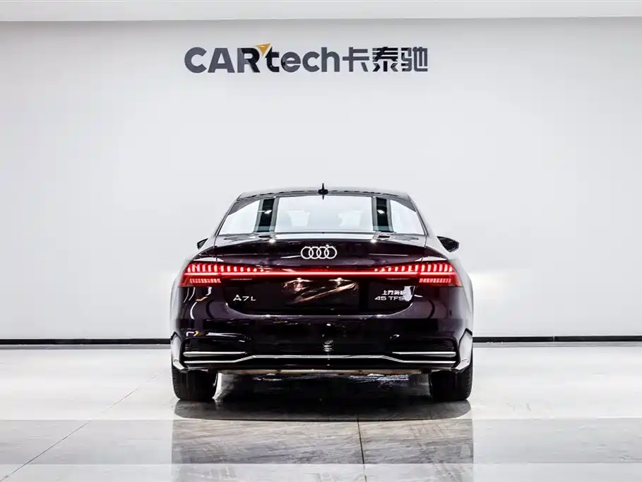 Audi A7L 2024 45TFSI S-line Dream Edition Crystal Package фото 5
