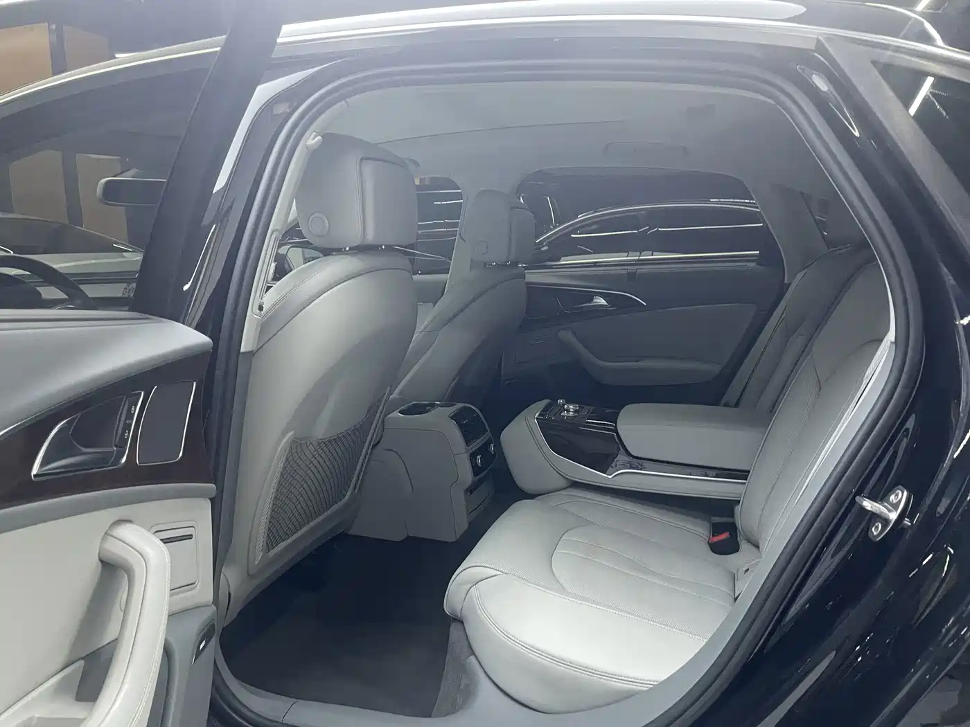 Audi A6L 2014 2014 35 FSI Comfort