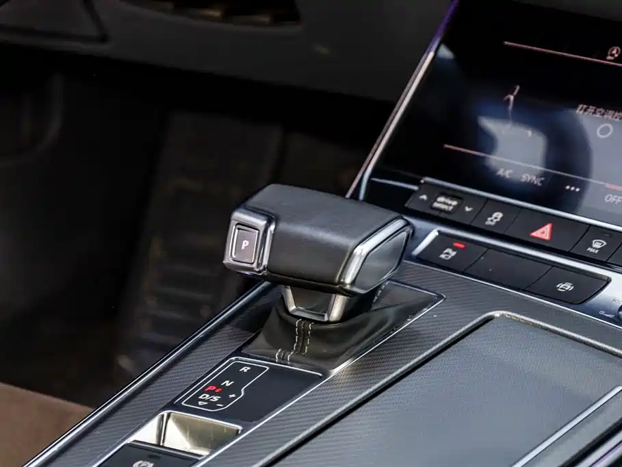 Audi A7L 2024 45TFSI S-line Dream Edition Crystal Package фото 22