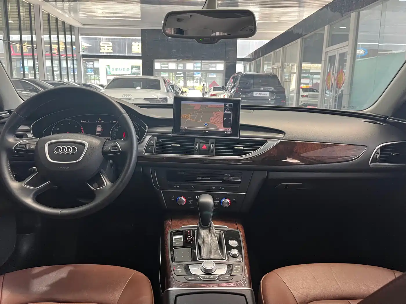 Photo 8 - Audi A6L
