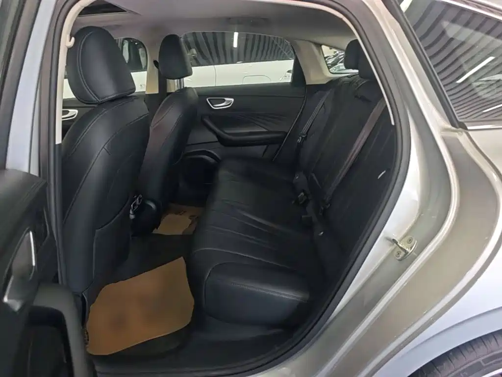 Roewe D7 2026 2025 DMH 125km World Champion Edition