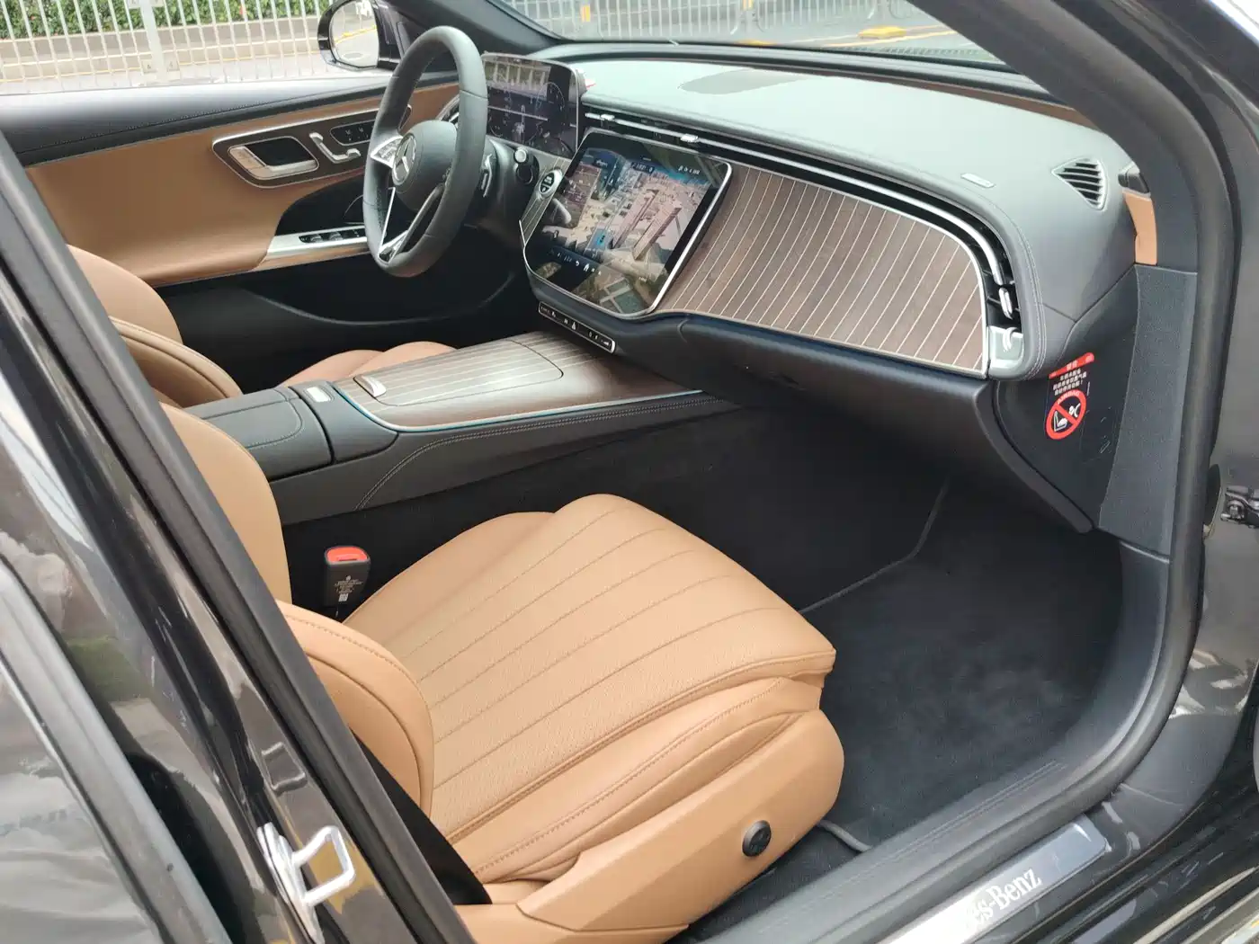 Mercedes-Benz E-Class 2025 E 300 L Fashion фото 19