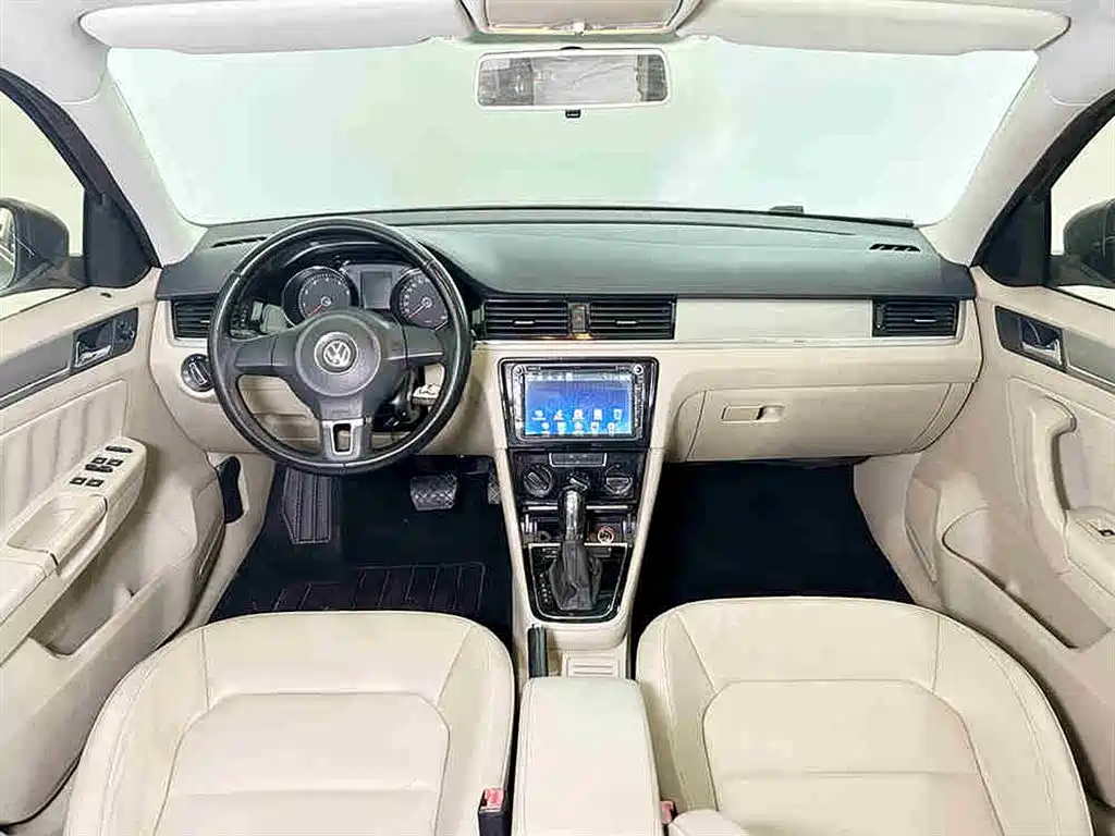 Volkswagen Bora 2013 2013 1.6L Automatic Comfort Model