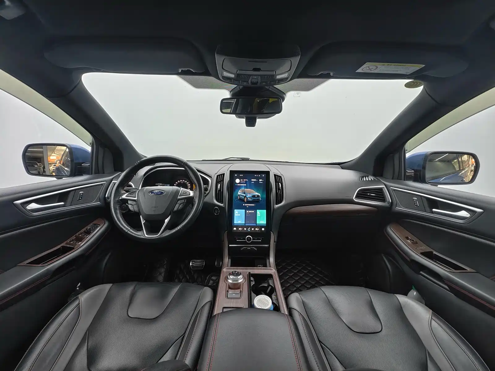 Фото 9 - Ford Edge