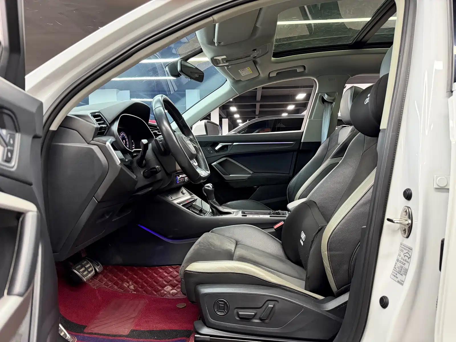 Photo 4 - Audi Q3