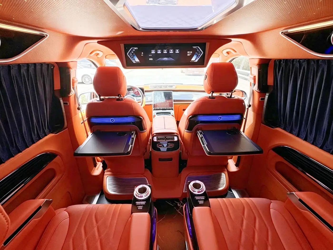 Mercedes-Benz Vito 2024 2.0T Business 7-Seater фото 11