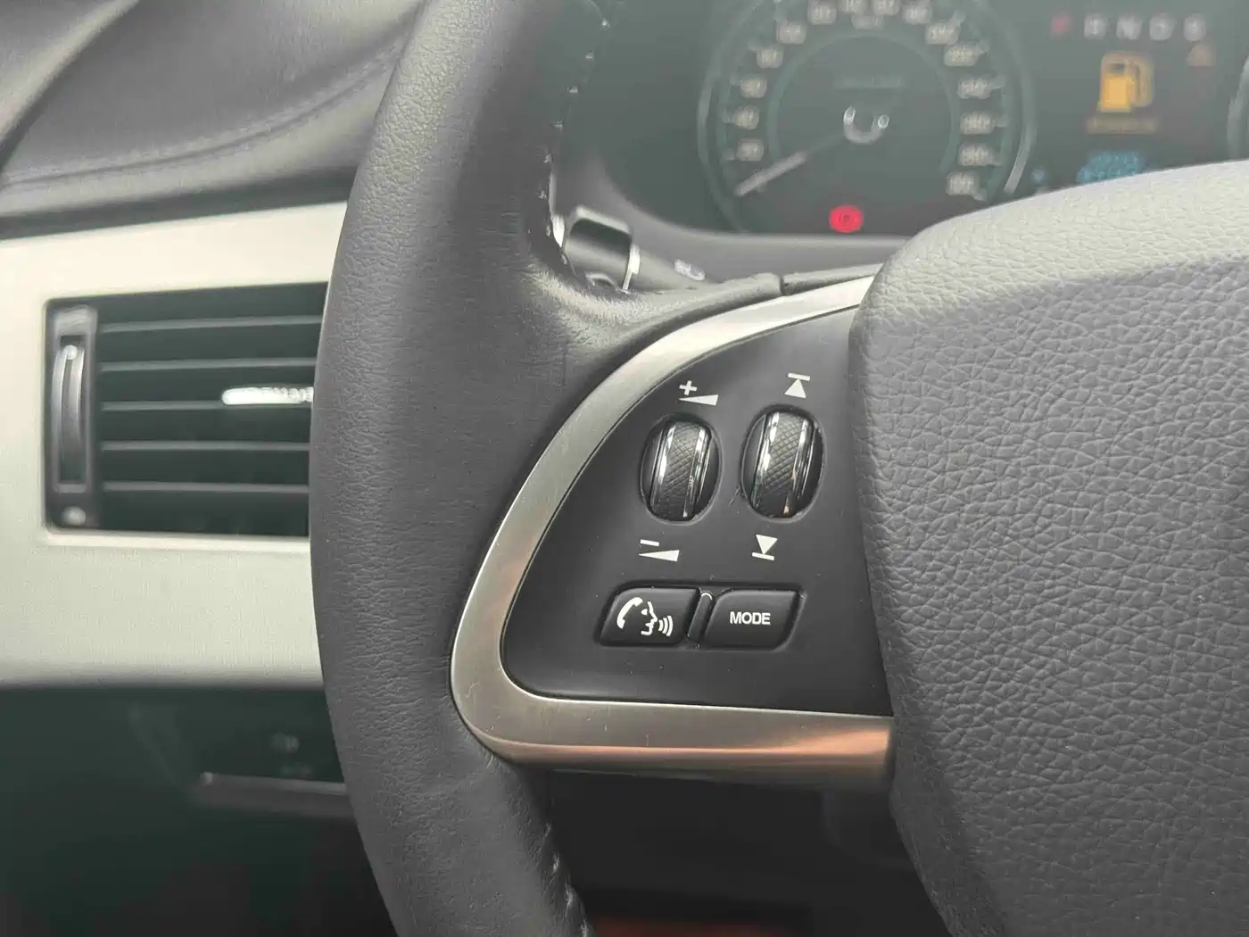 Jaguar XF 2014 2015 XF 2.0T Style Edition