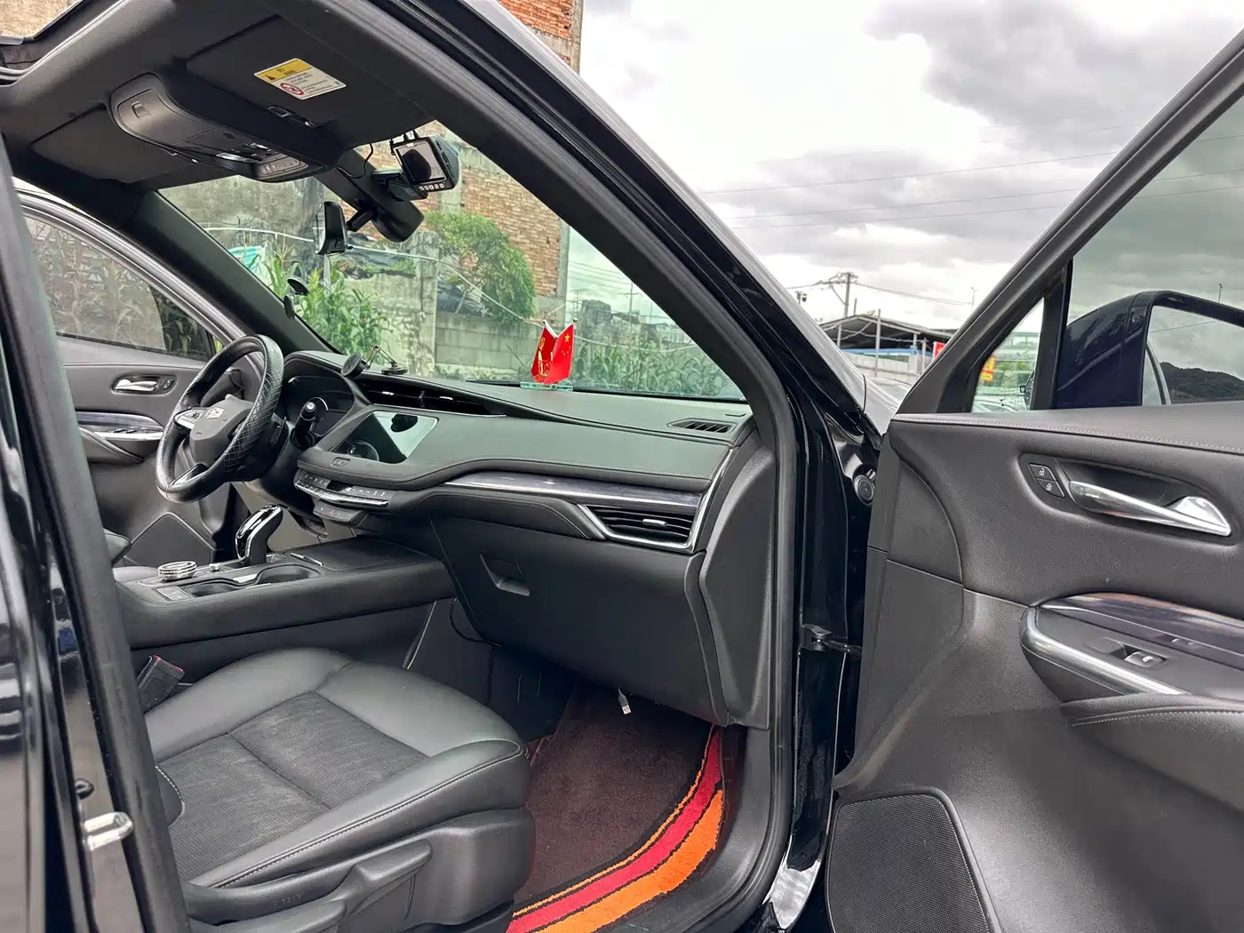 Фото 12 - Cadillac XT4