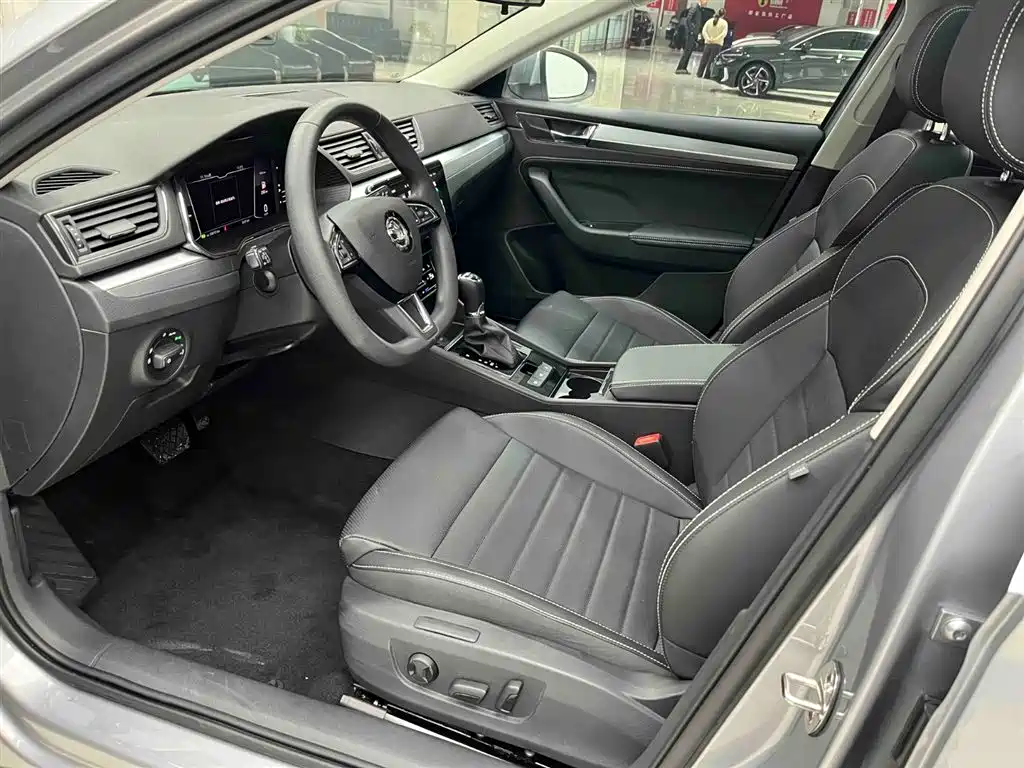 Škoda Superb 2023 Facelift TSI280 DSG Premium Edition фото 11