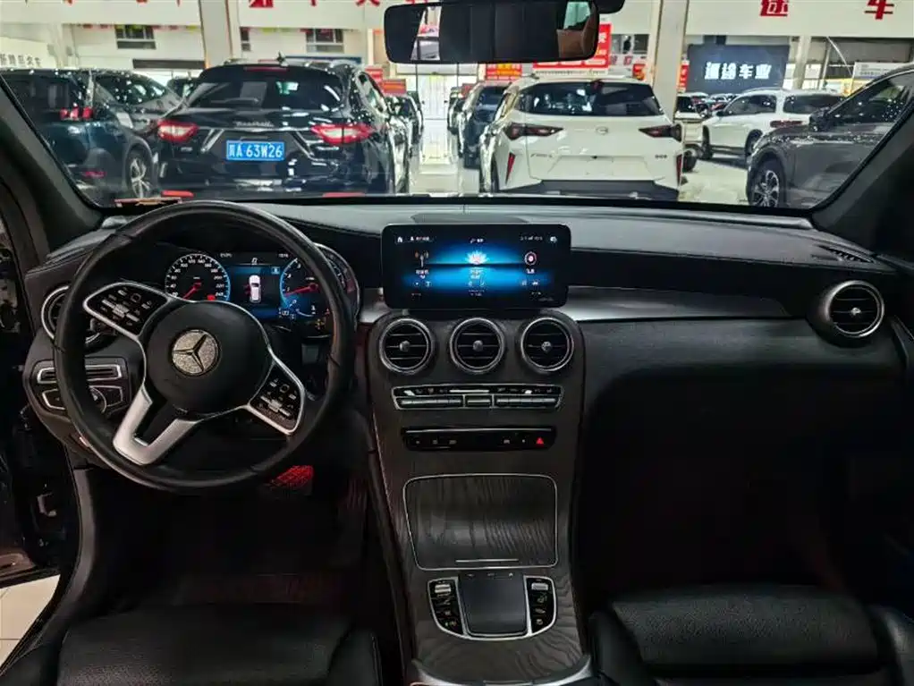 Mercedes-Benz GLC 2020 Facelift GLC 260 L 4MATIC Luxury фото 5