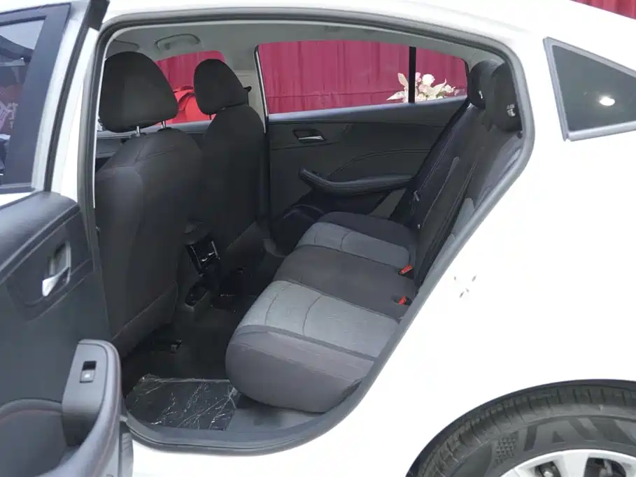 ROEWE I5