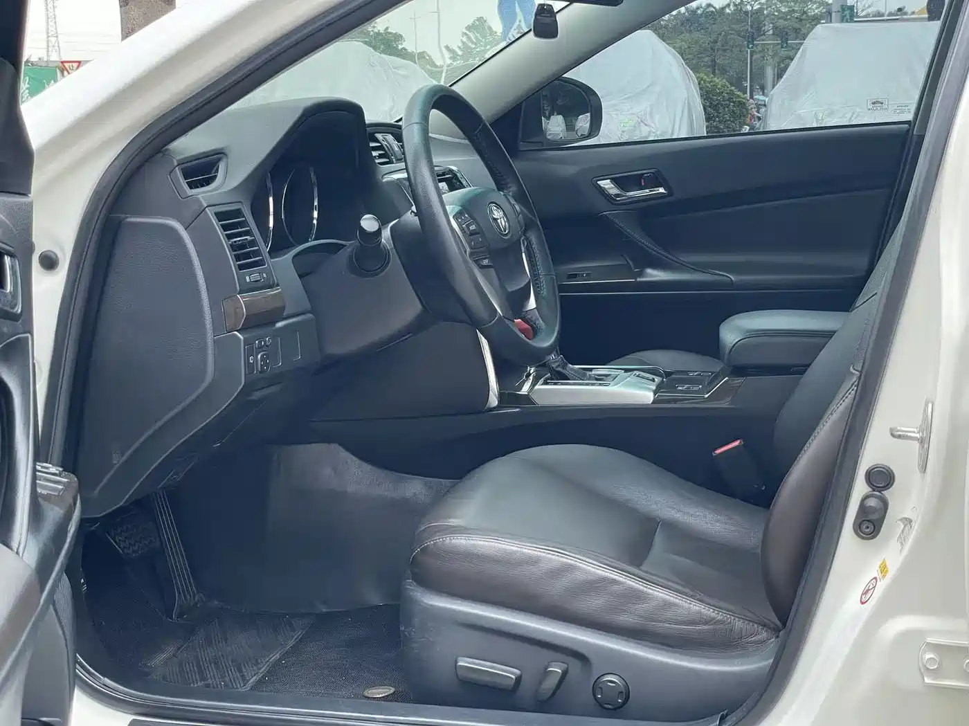 Toyota Reiz 2013 2.5V Elite Edition фото 7