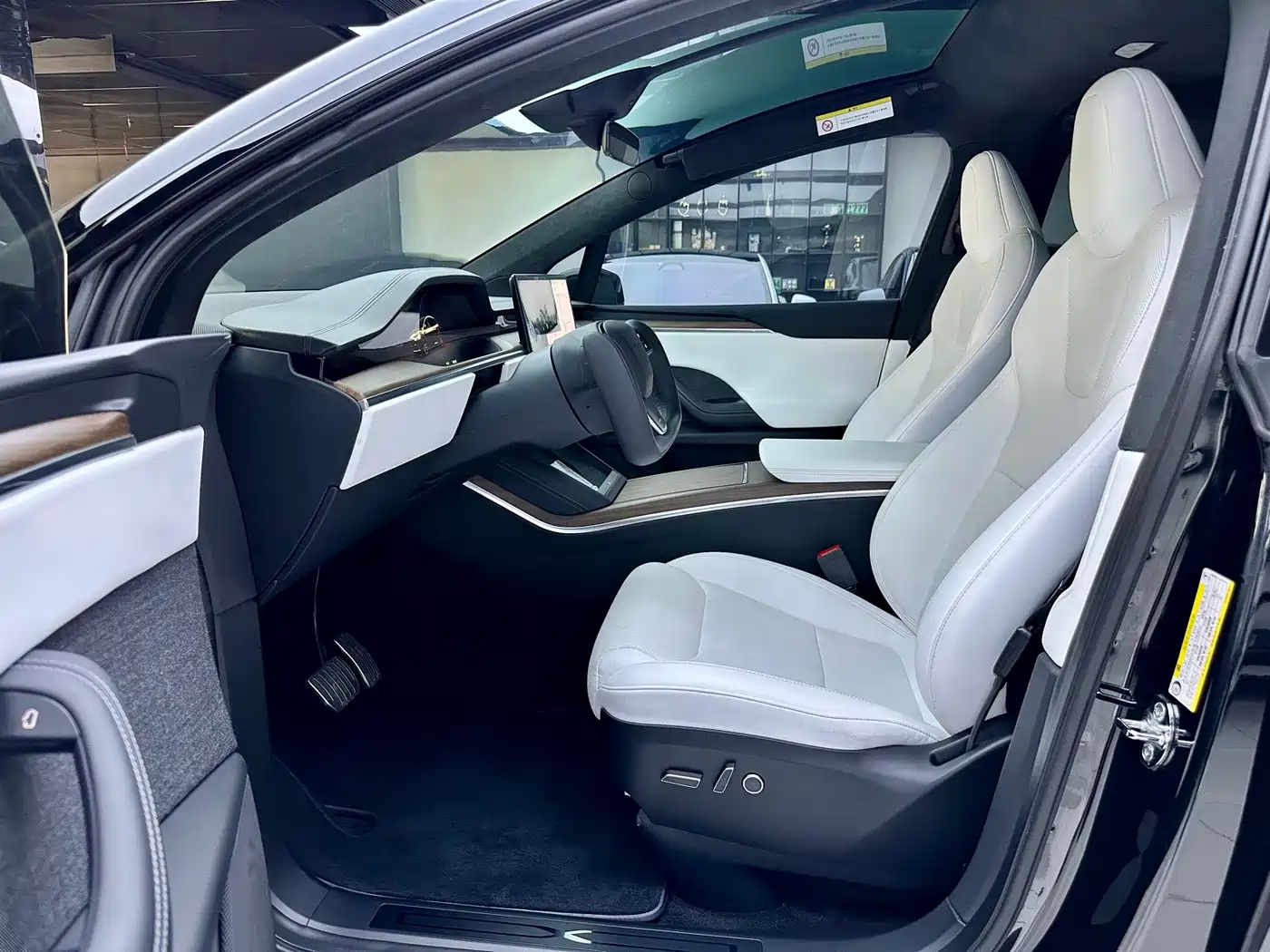 Tesla Model X 2024 2023 Dual Motor All-Wheel Drive Edition