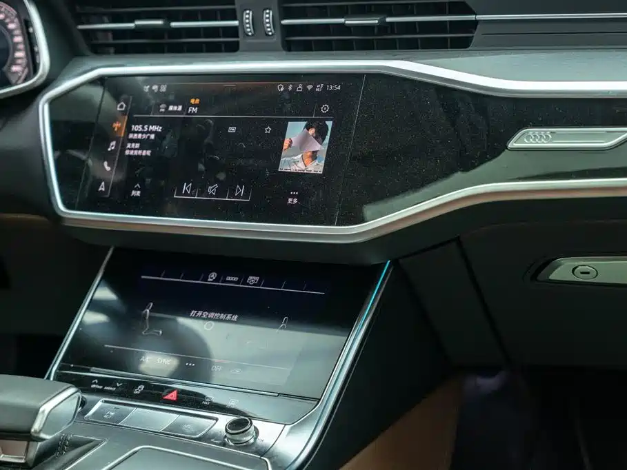 AUDI A7L