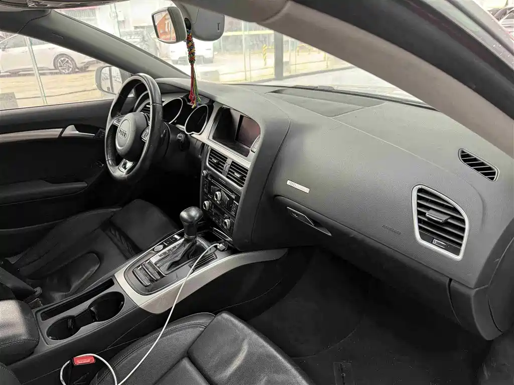 Audi A5 (Import) 2016 Facelift Coupe 45 TFSI Comfort фото 22
