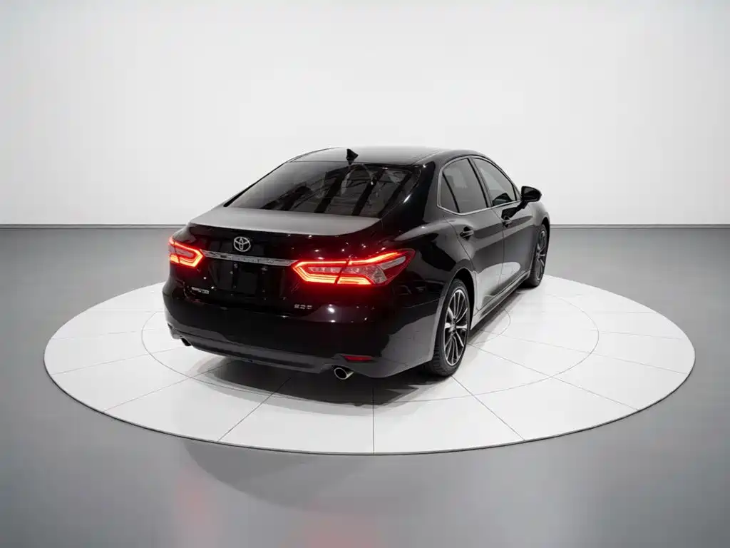 Toyota Camry 2023 2022 2.0GVP Leading Edition