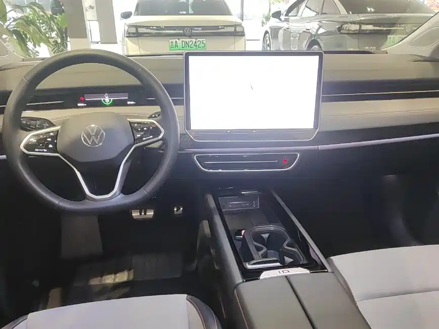 VOLKSWAGEN ID.7 VIZZION