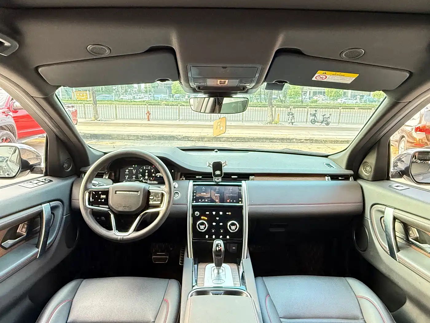 LAND ROVER DISCOVER SPORTS