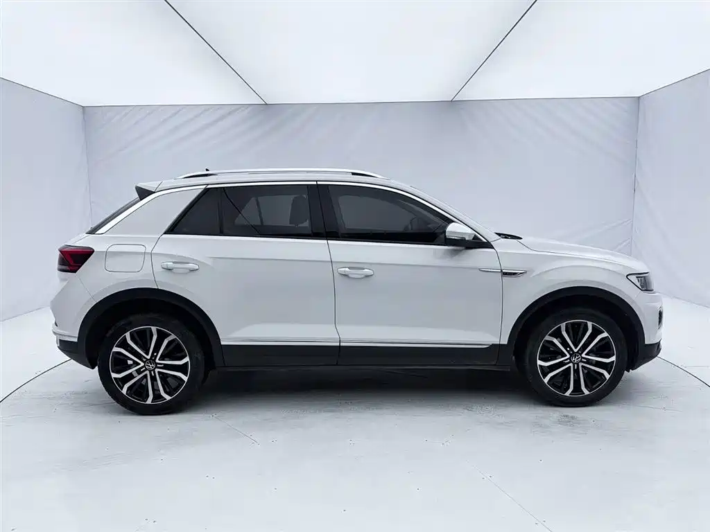 Volkswagen T-ROC 2021 280TSI DSG 2WD Comfort Smart Connect Edition фото 9