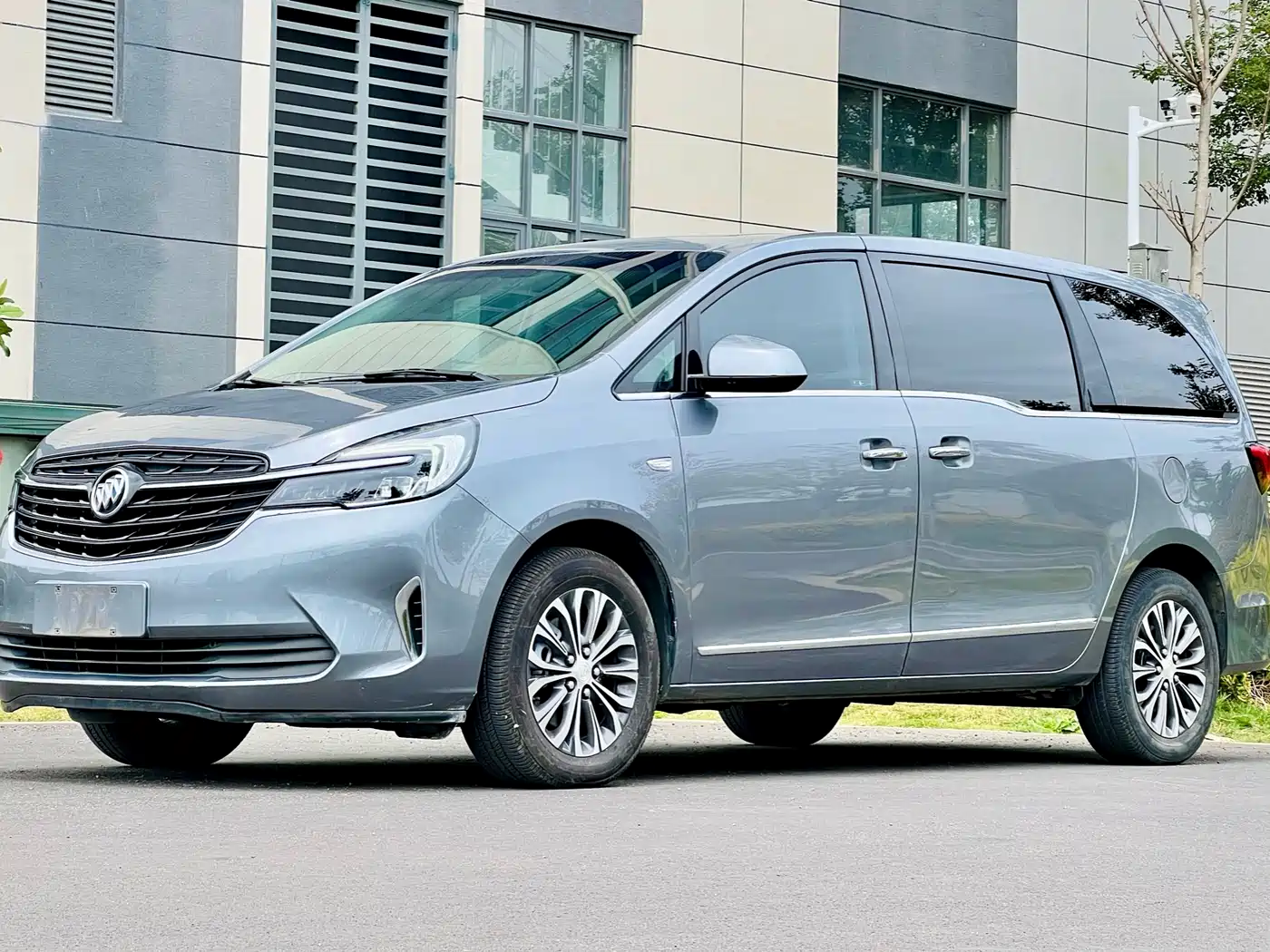 Buick GL8 2020 Model Land Business Class 652T Luxury