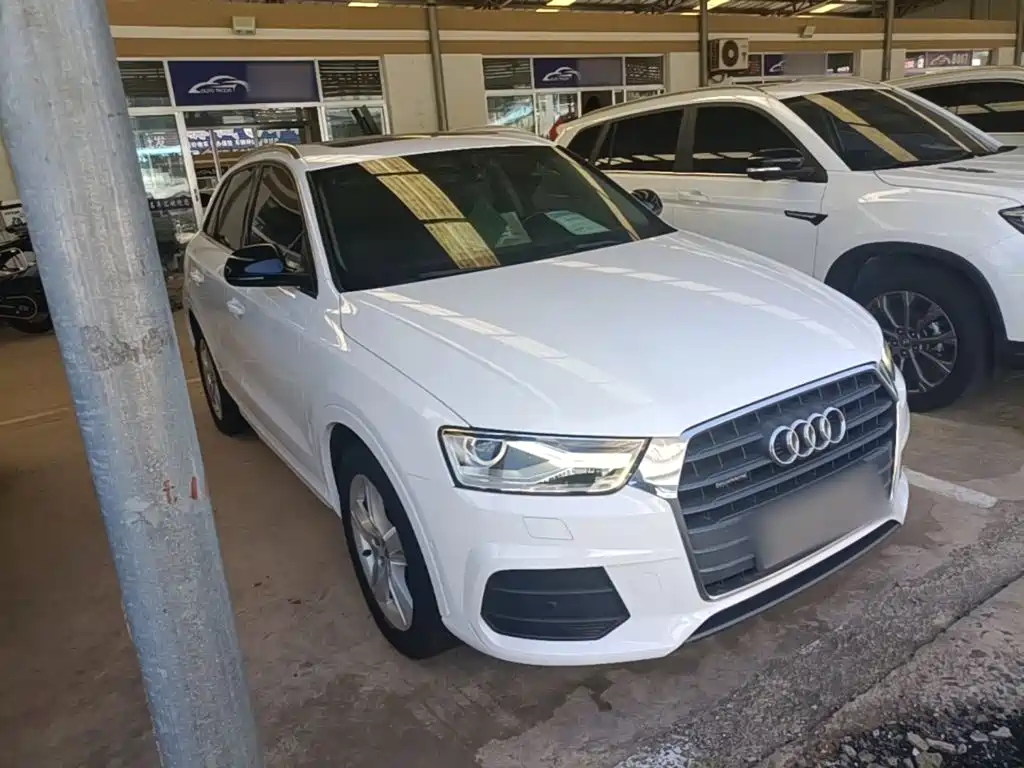 Фото 4 - Audi Q3