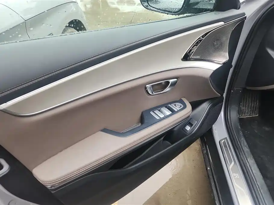 BYD Han 2025 DM-i Smart Driving Edition 125KM Honor фото 7