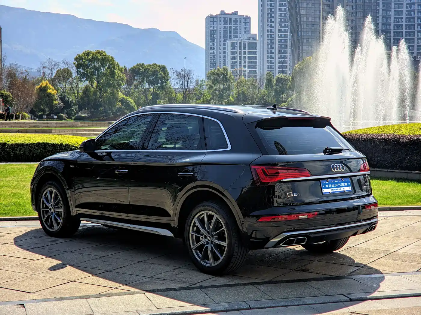 Audi Q5L 2022 45T Luxury Dynamic фото 13