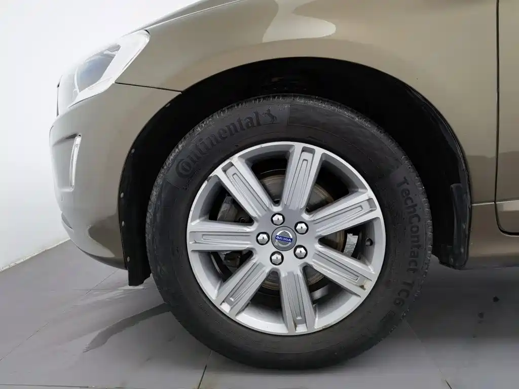 صورة 17 - Volvo XC60