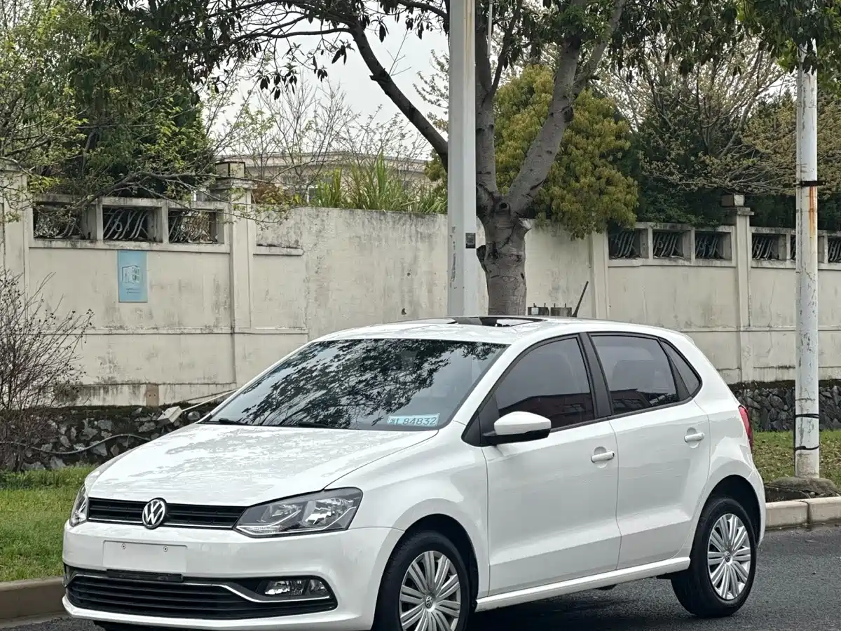 Volkswagen Polo 2016 1.6L Automatic Comfort