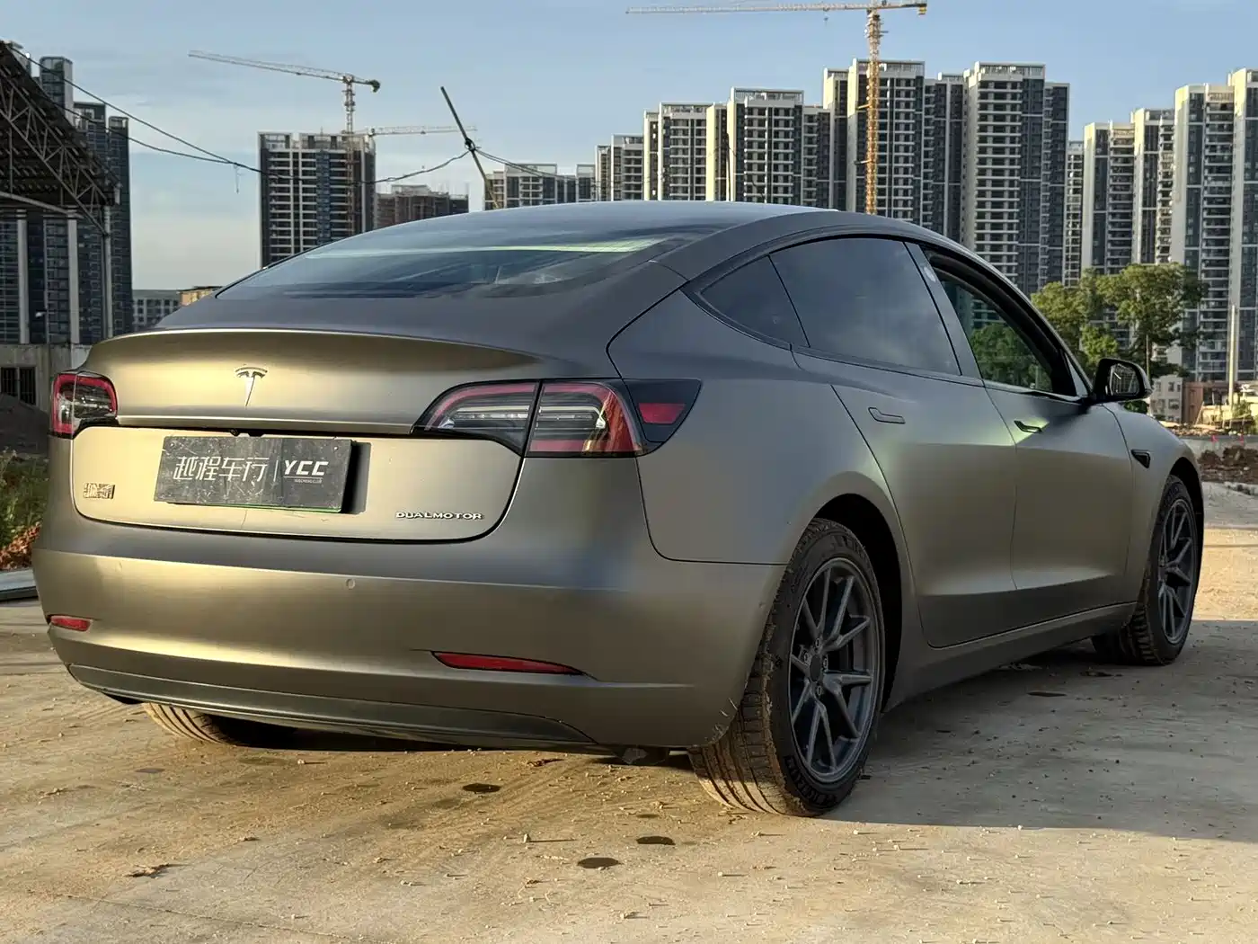 Tesla Model 3 (Import) 2019 2019 Long Range RWD Version