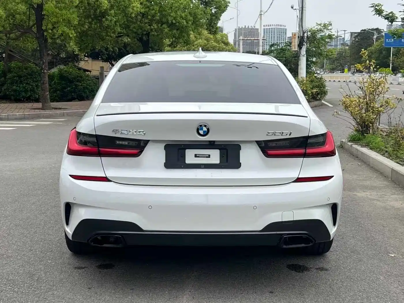 BMW 3 Series 2021 325i M Sport Night Edition фото 8
