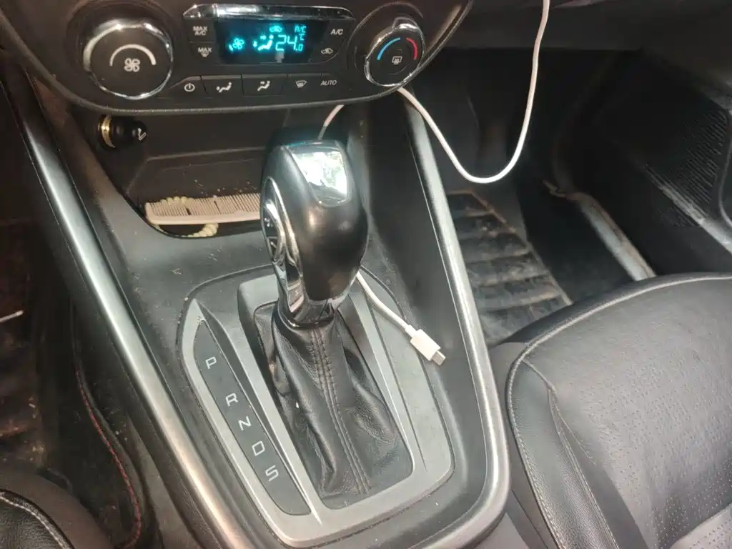 Ford Escort 2015 2015 1.5L Automatic Fashion