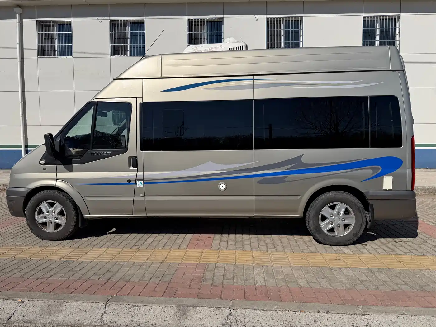 Ford New Generation Transit 2018 2016 Model 2.2T Long Wheelbase 6-Seater High-Roof Multi-Purpose Vehicle