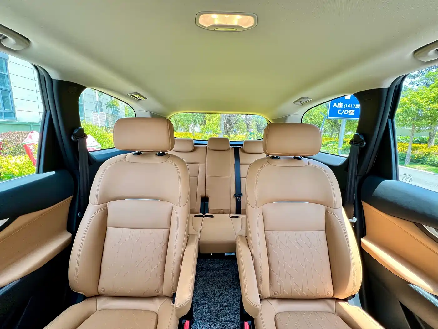 SAIC Maxus Maxus G50 PHEV 2025 Facelift Navigator Edition фото 14