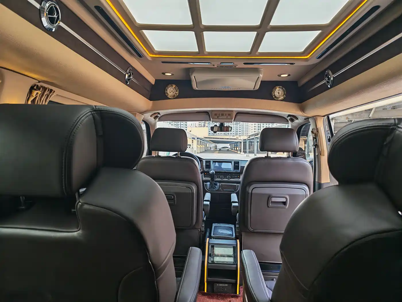 Volkswagen Caravelle 2019 2.0TSI 4WD Luxury 7-seater фото 12