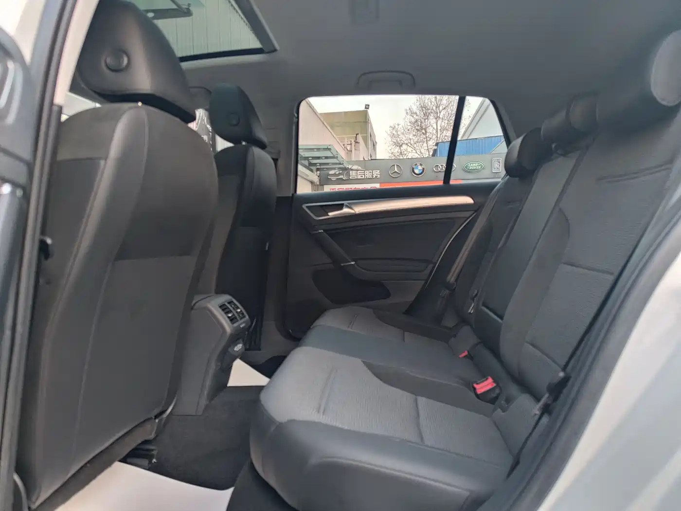 Volkswagen Golf 2020 Beloved Edition 280TSI DSG Comfort фото 12