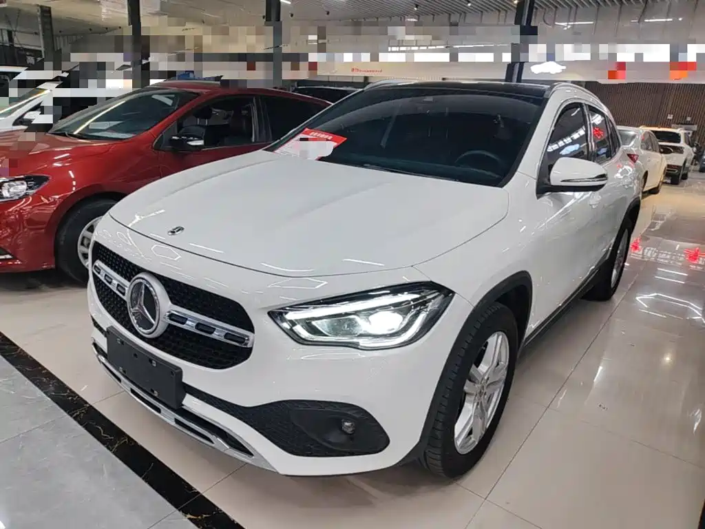 Mercedes-Benz GLA 2024 2023 Facelift GLA 200
