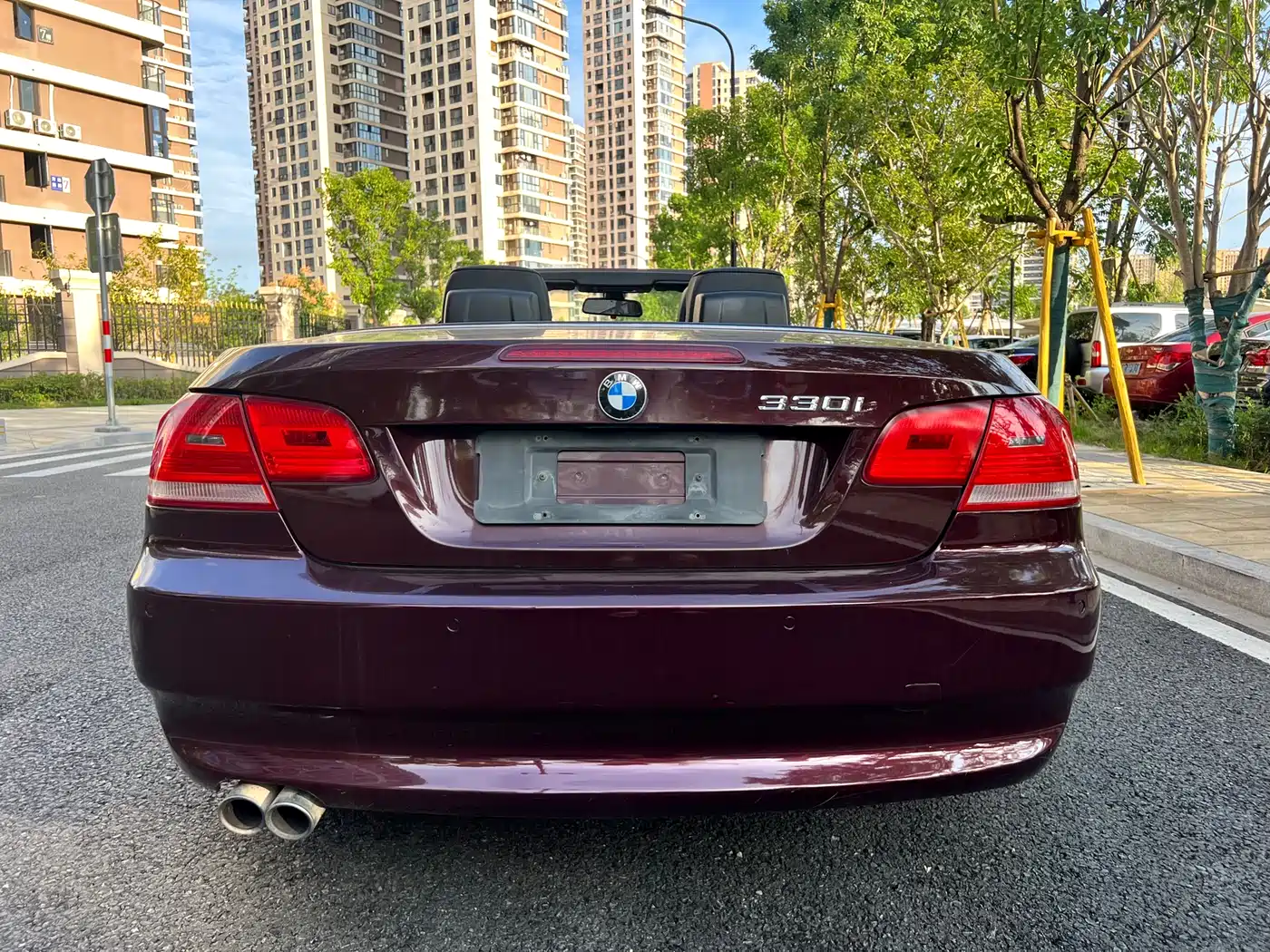 BMW 3 Series (Import) 2011 330i Convertible Coupe фото 6